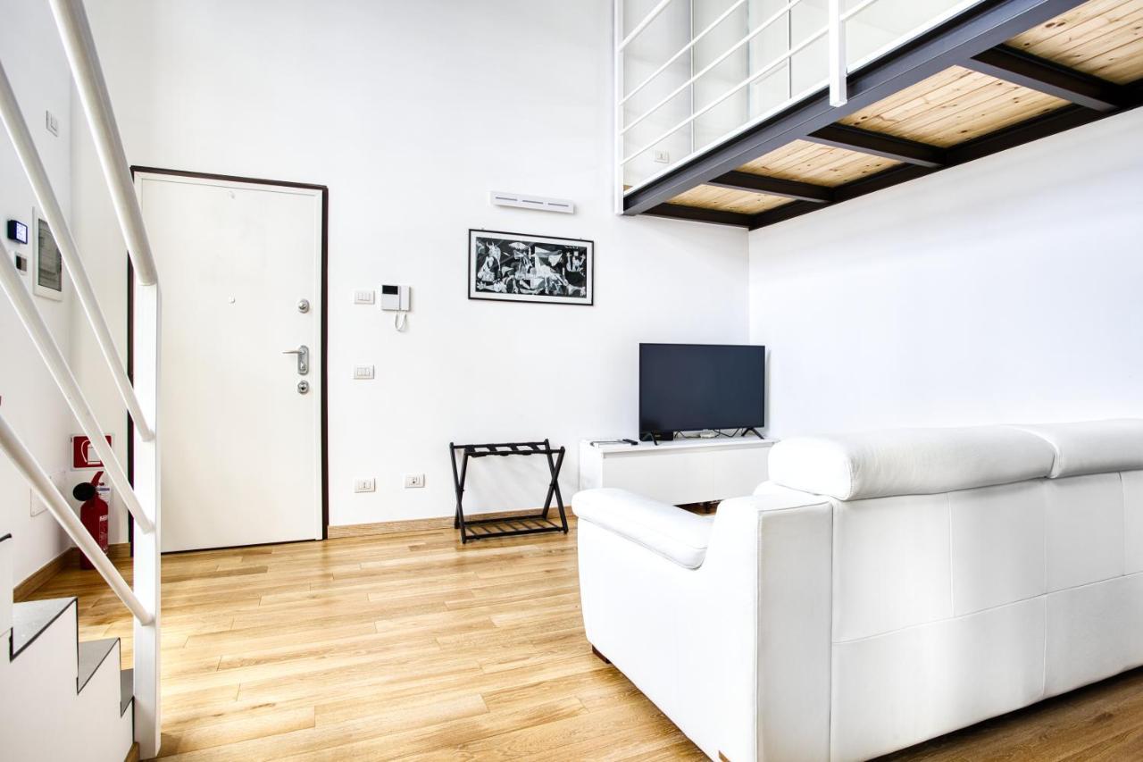 Joivy Charismatic 1-Bed Flat With Parking Daire Milano Dış mekan fotoğraf